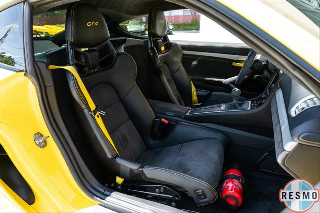 2016 Porsche Cayman GT4