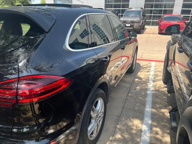 2016 Porsche Cayenne Cayenne