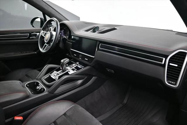 2023 Porsche Cayenne GTS