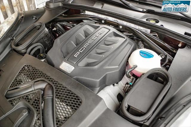2015 Porsche Macan S