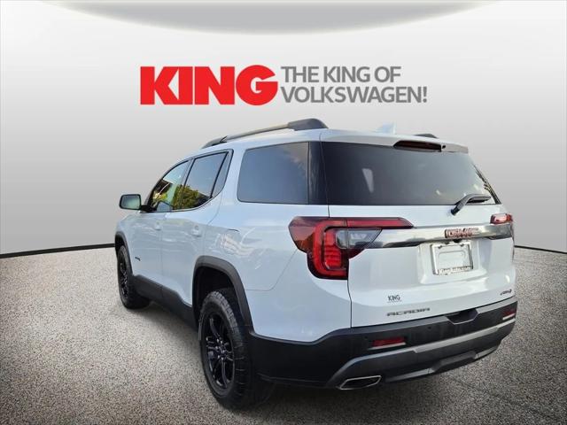 2023 GMC Acadia AWD AT4