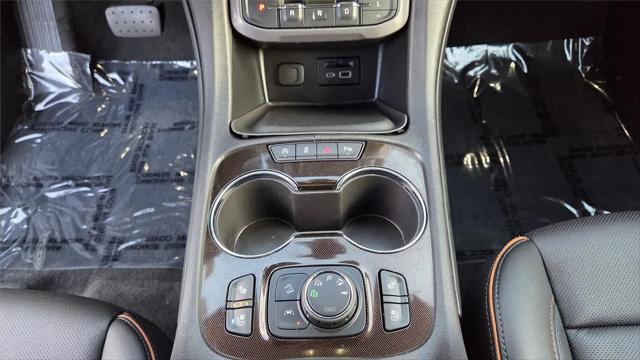 2023 GMC Acadia AWD AT4