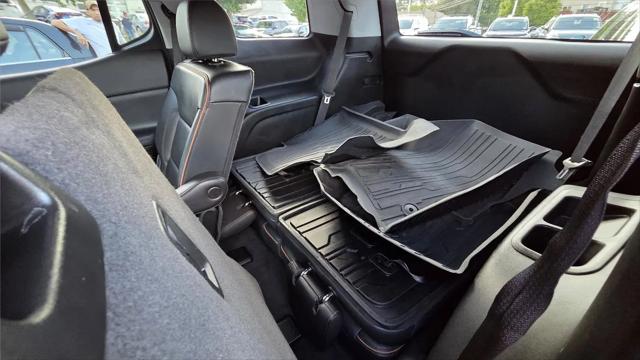 2023 GMC Acadia AWD AT4