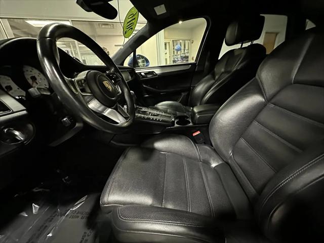 2016 Porsche Macan Turbo
