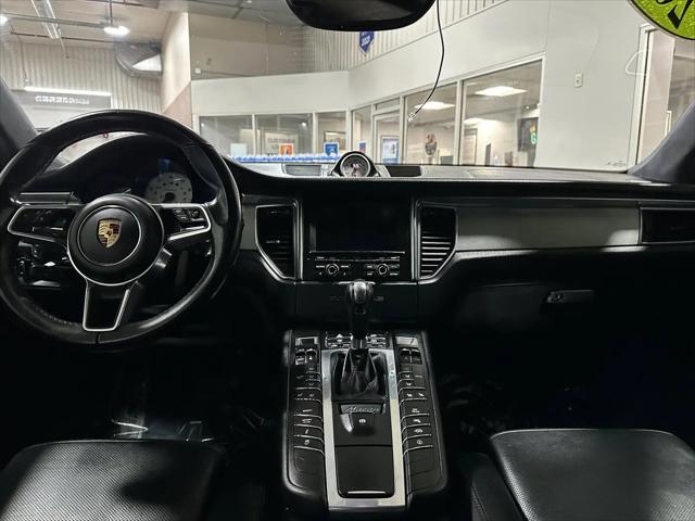 2016 Porsche Macan Turbo
