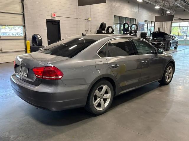 2014 Volkswagen Passat 1.8T SE