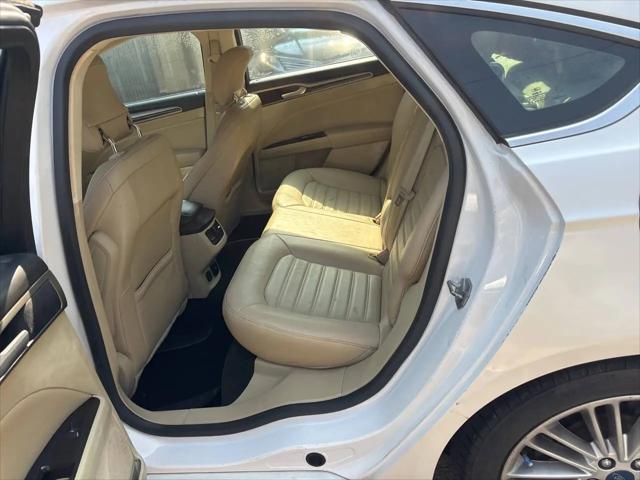 2014 Ford Fusion SE