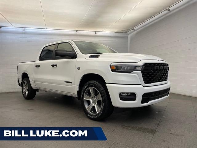 2026 RAM Ram 1500 RAM 1500 EXPRESS CREW CAB 4X2 57 BOX