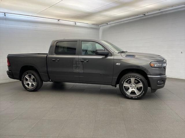 2026 RAM Ram 1500 RAM 1500 EXPRESS CREW CAB 4X2 57 BOX