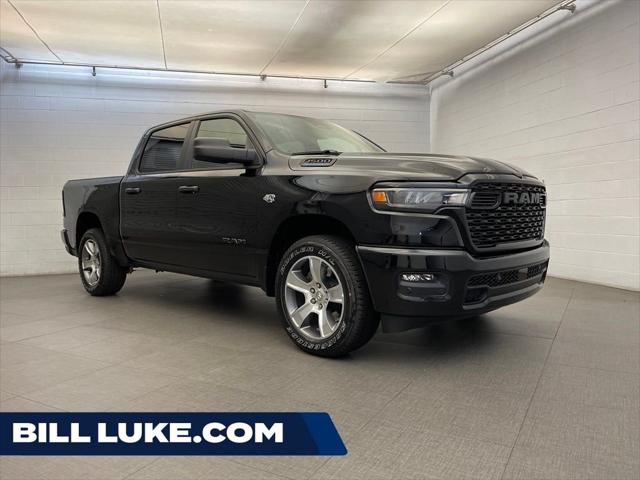 2026 RAM Ram 1500 RAM 1500 EXPRESS CREW CAB 4X4 57 BOX