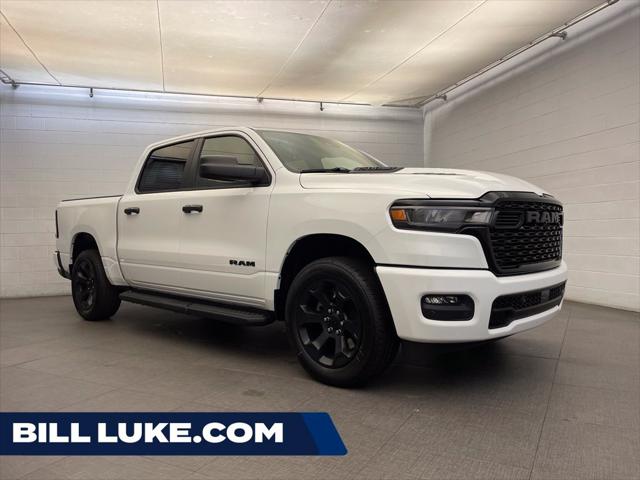 2026 RAM Ram 1500 RAM 1500 EXPRESS CREW CAB 4X4 57 BOX