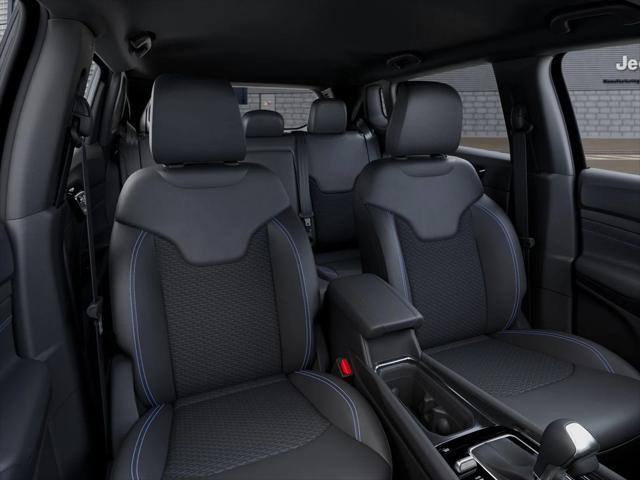 New 2026 Jeep Compass Latitude Altitude For Sale in Millington, TN