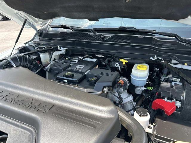 2024 Ram 3500 Tradesman/SLT/Laramie/Limited