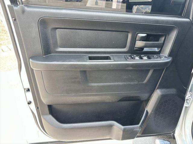 2024 Ram 3500 Tradesman/SLT/Laramie/Limited