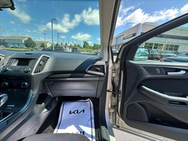 2017 Ford Edge SE