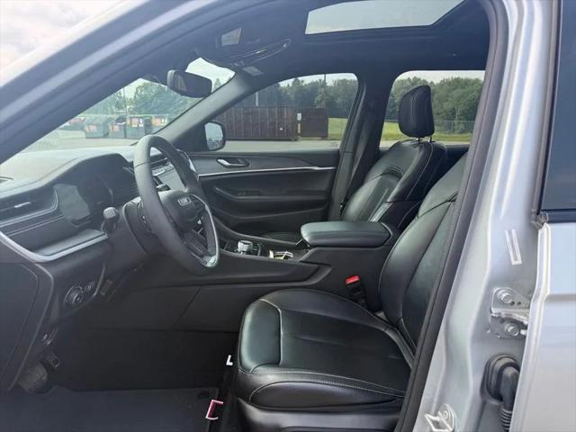 2024 Jeep Grand Cherokee L Limited 4x4 2024 Jeep Grand Cherokee L Limited 4x4
