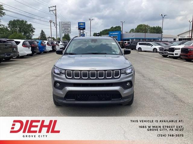 2022 Jeep Compass Latitude Lux 4x4 2022 Jeep Compass Latitude Lux 4x4