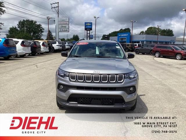 2022 Jeep Compass Latitude Lux 4x4 2022 Jeep Compass Latitude Lux 4x4