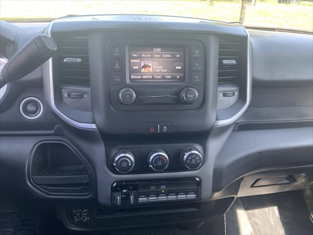 2024 Ram 3500 Tradesman/SLT/Laramie/Limited