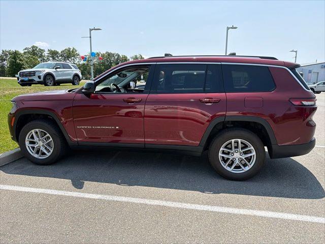 2023 Jeep Grand Cherokee L Laredo 4x4 2023 Jeep Grand Cherokee L Laredo 4x4