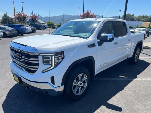 2025 GMC Sierra 1500 4WD Crew Cab Short Box SLT