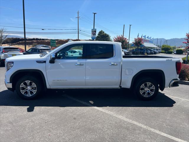2025 GMC Sierra 1500 4WD Crew Cab Short Box SLT