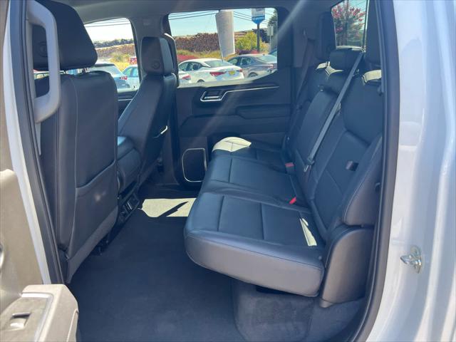 2025 GMC Sierra 1500 4WD Crew Cab Short Box SLT
