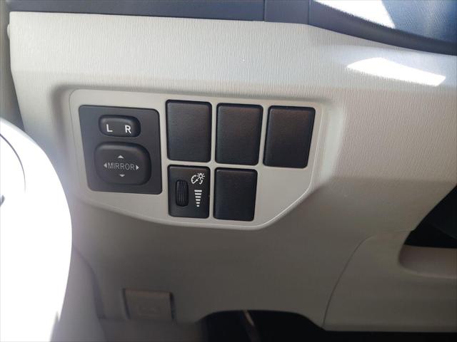2014 Toyota Prius Three
