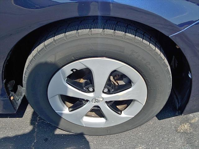 2014 Toyota Prius Three