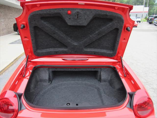 2002 Ford Thunderbird w/Hardtop Premium