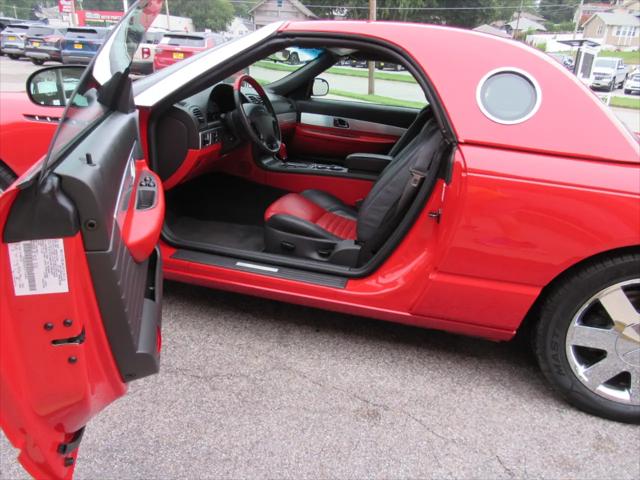 2002 Ford Thunderbird w/Hardtop Premium
