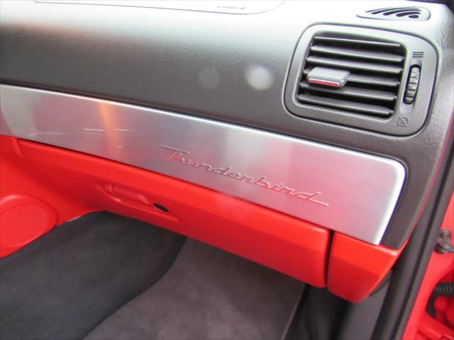 2002 Ford Thunderbird w/Hardtop Premium