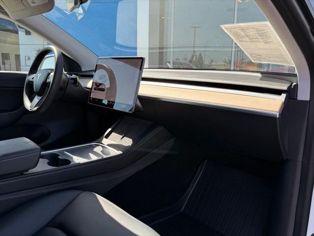 2021 Tesla Model Y Standard Range Rear-Wheel Drive