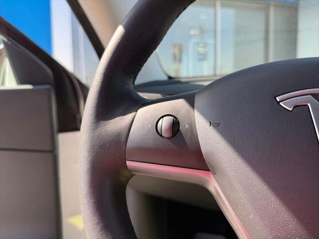 2021 Tesla Model Y Standard Range Rear-Wheel Drive