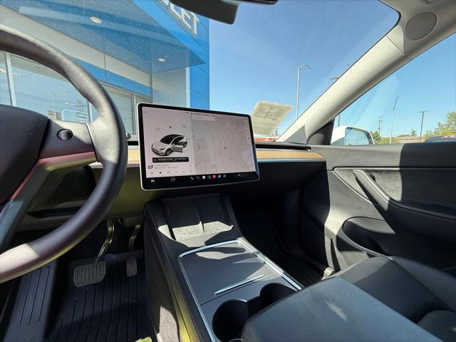 2021 Tesla Model Y Standard Range Rear-Wheel Drive
