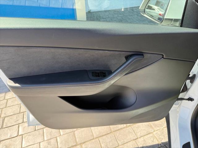 2021 Tesla Model Y Standard Range Rear-Wheel Drive