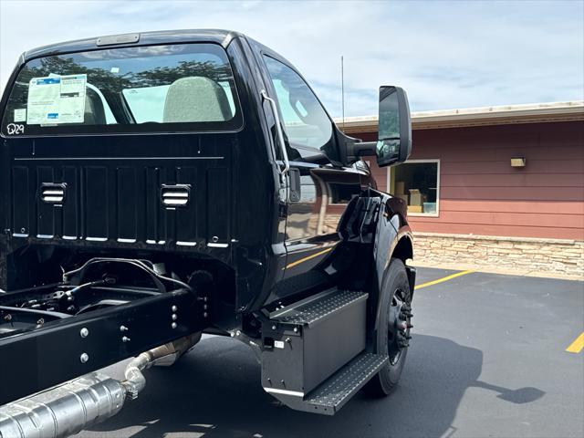 2027 Ford F-650 Base
