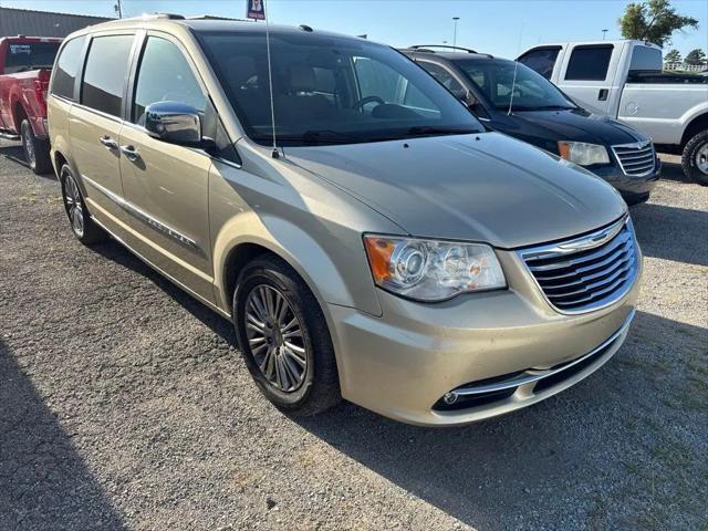 2011 Chrysler Town & Country Limited for sale in Bartlesville, OK