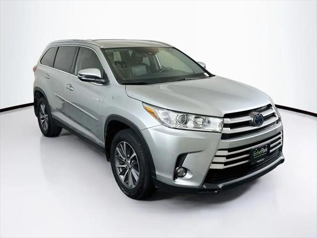2019 Toyota Highlander Hybrid XLE for sale in Grand Prairie, TX