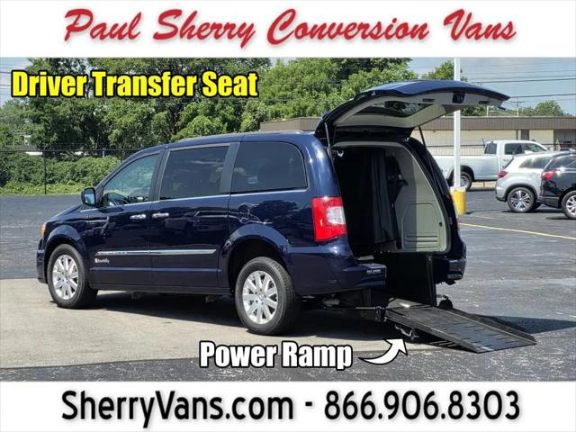2015 Chrysler Town & Country Touring for sale near Piqua, OH