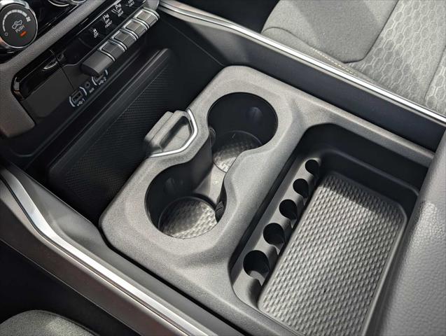 2026 Ram 1500 Express Crew Cab 4x4 57 Box
