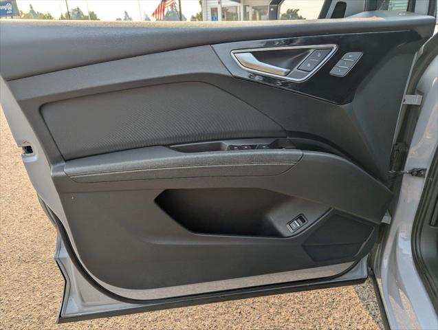 2023 Audi e-tron Premium Plus 40 RWD
