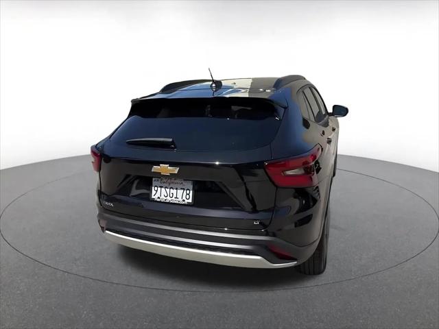 2025 Chevrolet Trax FWD LT