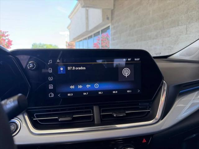 2025 Chevrolet Trax FWD LT