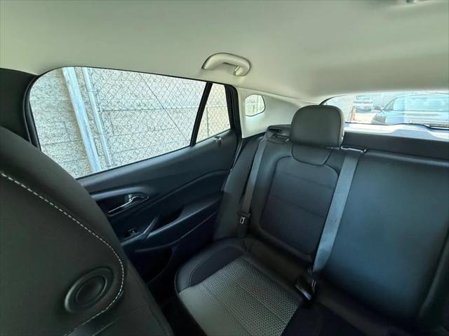 2025 Chevrolet Trax FWD LT