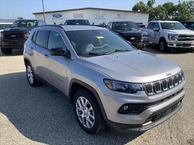 2023 Jeep Compass Latitude Lux FWD