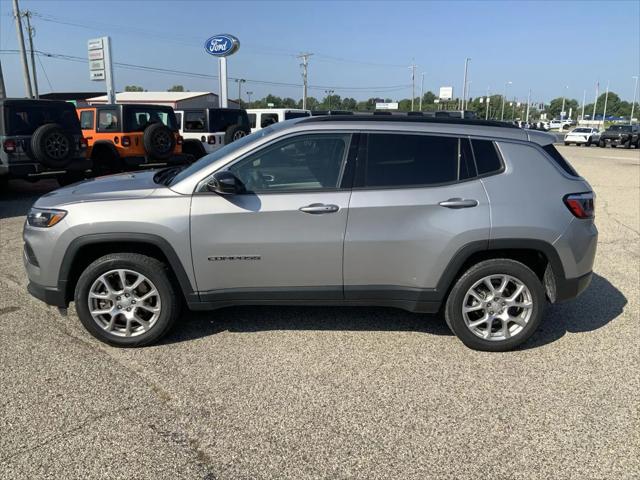 2023 Jeep Compass Latitude Lux FWD