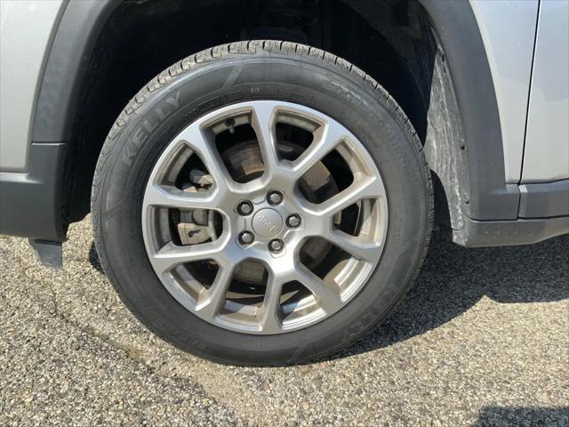 2023 Jeep Compass Latitude Lux FWD