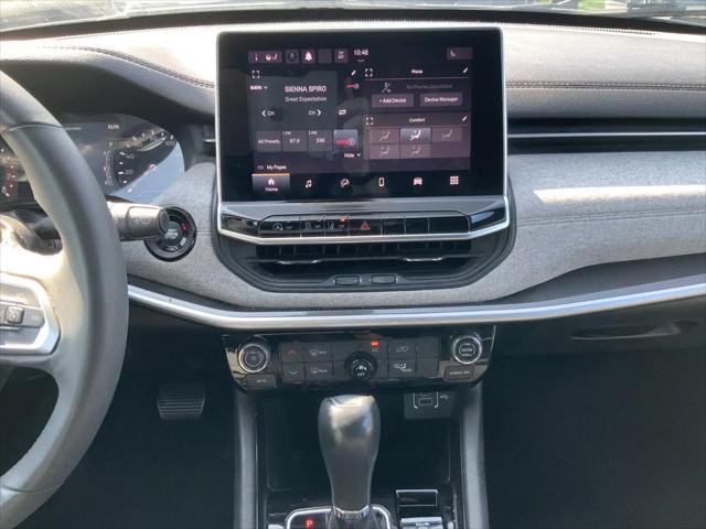 2023 Jeep Compass Latitude Lux FWD