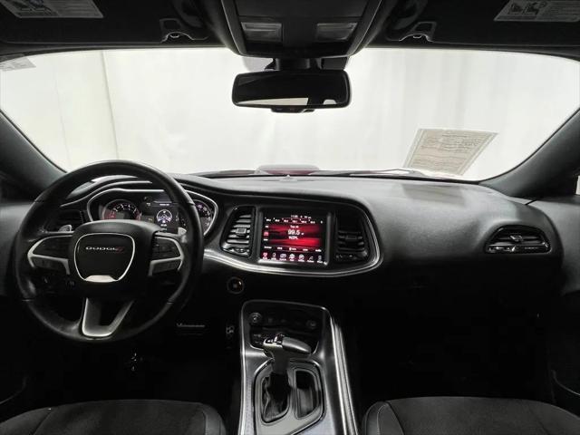2016 Dodge Challenger 392 Hemi Scat Pack Shaker